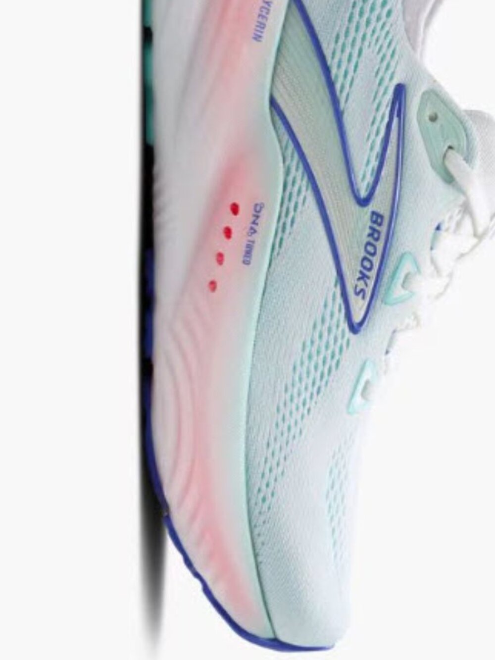 Women's Glycerin 22	(7.5 wide, Color: White/Limpet)